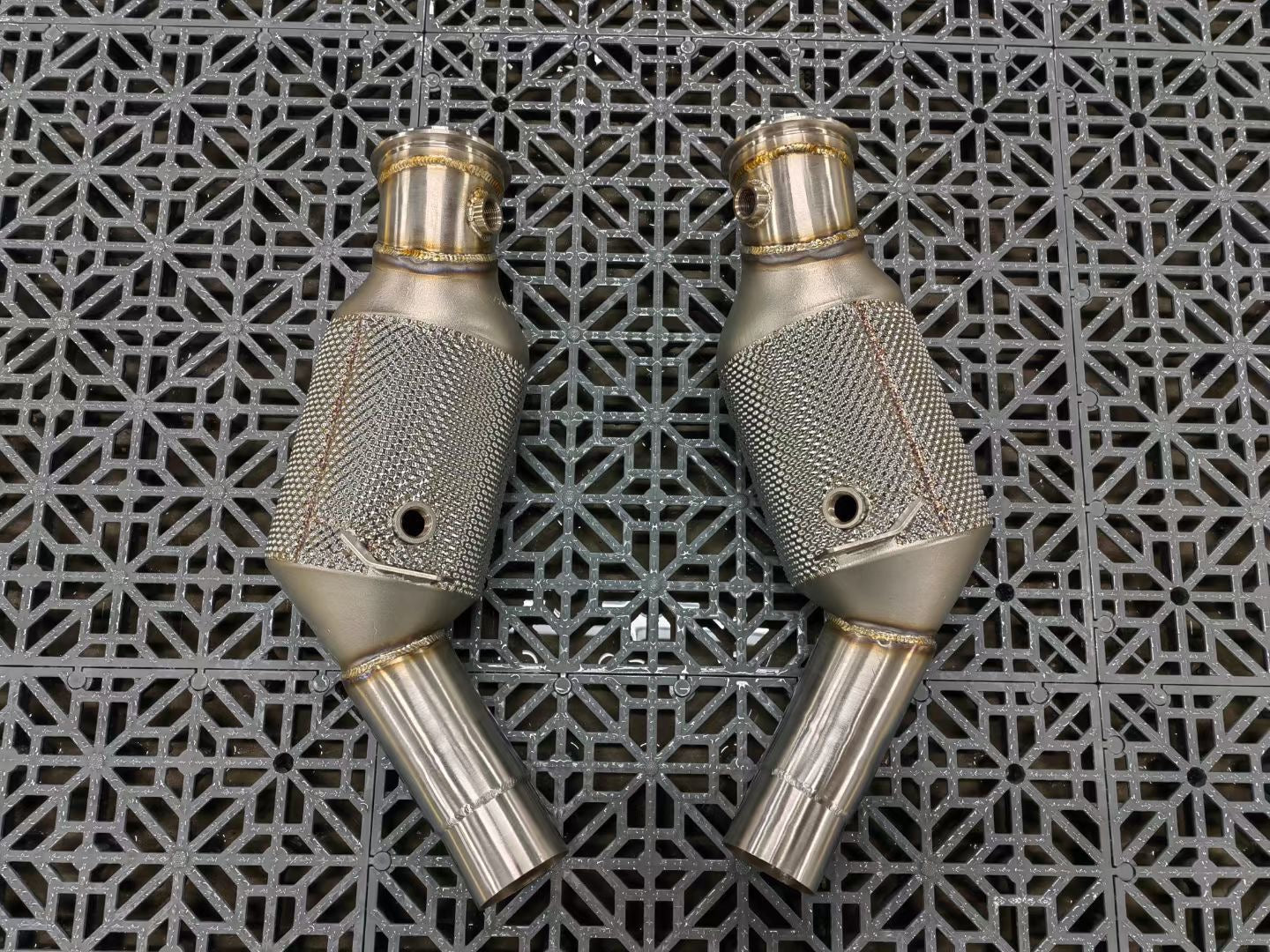 Alfa Romeo Giulia Quadrifoglio 2.9T Performance Downpipes